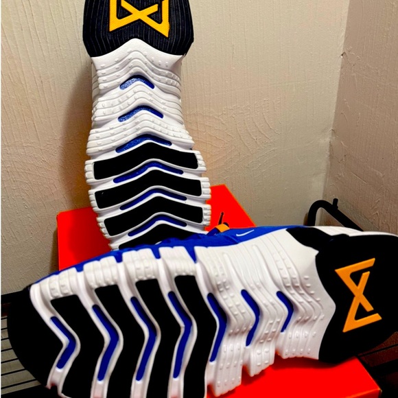 *BRAND NEW* in box never worn Nike Free Metcon 5 shoes in Racer Blue Size 11.5 - Picture 4 of 10